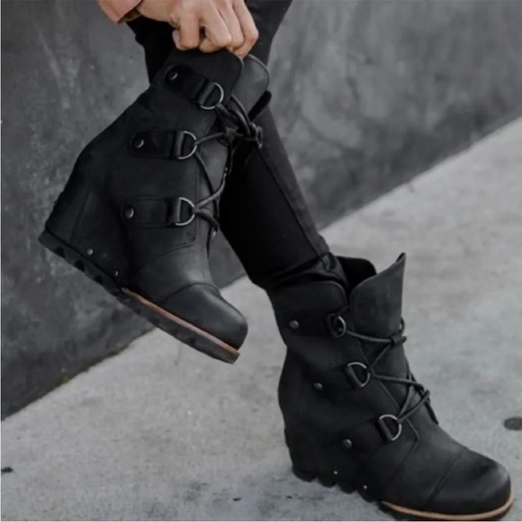 Sorel joan of Artic wedge mid boot black leather wedges 9.5 - Picture 1 of 9